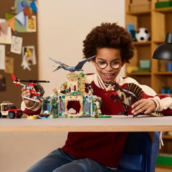 76976 Lego Jurassic World Spinosaurus ve Quetzalcoatlus